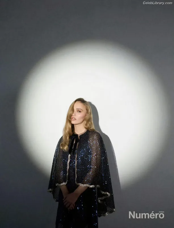 Lily-Rose Depp photo 24 of 528