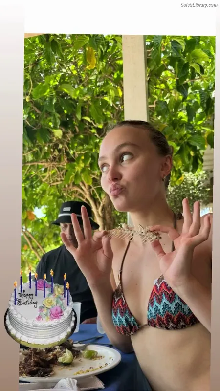 Lily-Rose Depp photo 23 of 528