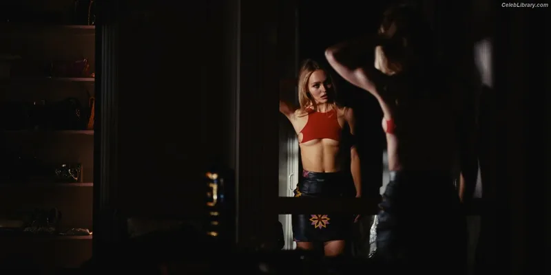 Lily-Rose Depp photo 13 of 528
