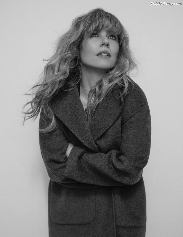 Linda Cardellini photo 8 of 182