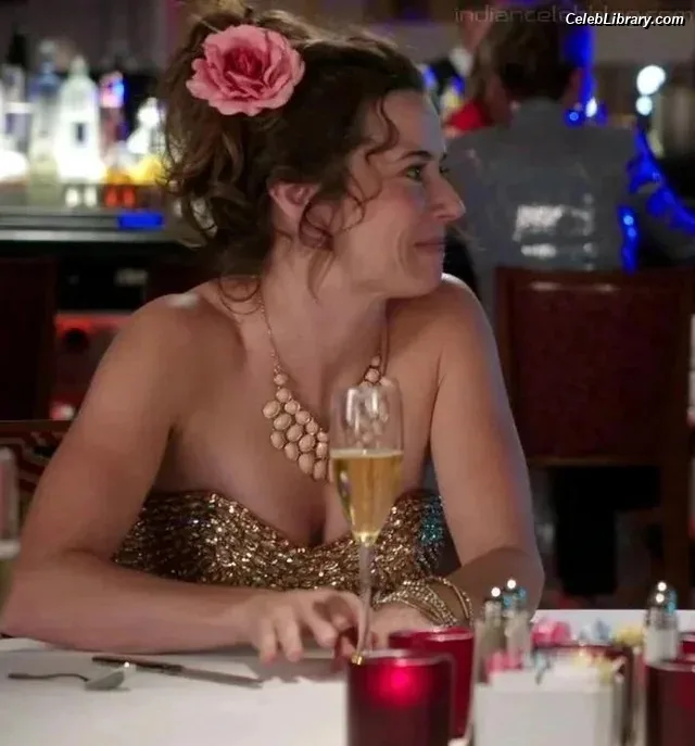 Linda Cardellini photo 12 of 182