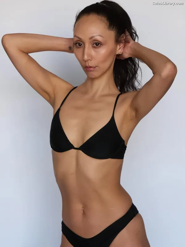 Linda Park photo 1 of 192