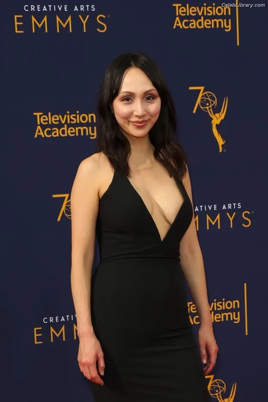 Linda Park photo 6 of 192