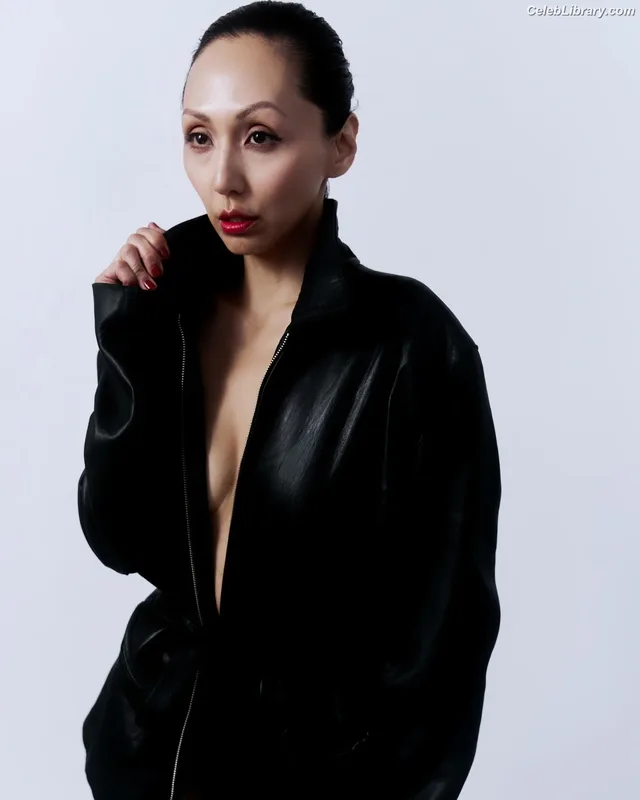 Linda Park photo 15 of 192