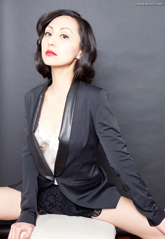 Linda Park photo 12 of 192