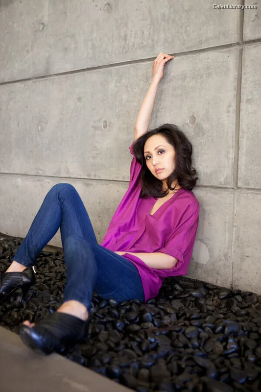 Linda Park photo 15 of 192