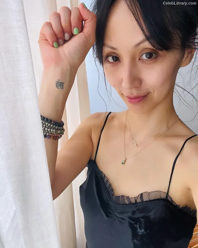 Linda Park photo 18 of 192