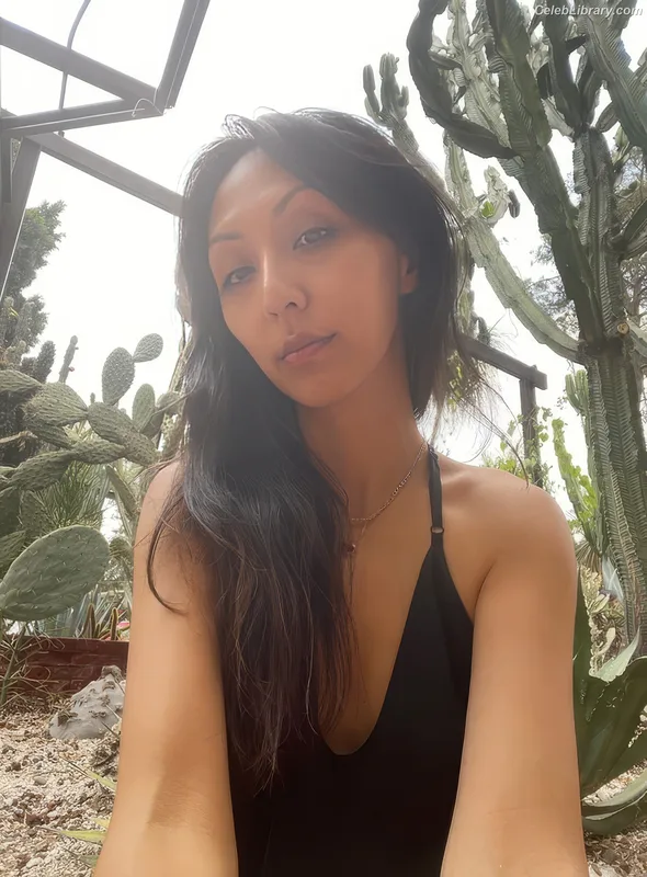 Linda Park photo 19 of 192