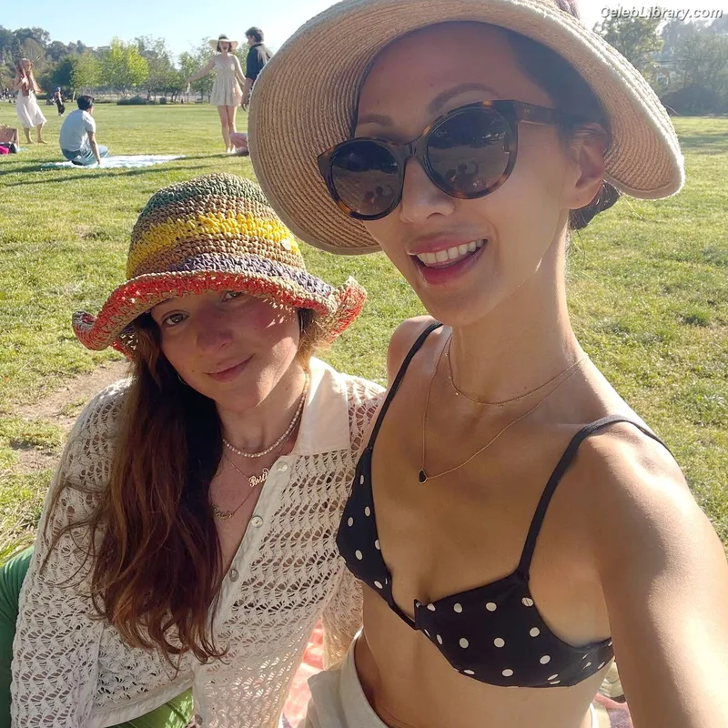 Linda Park photo 8 of 192