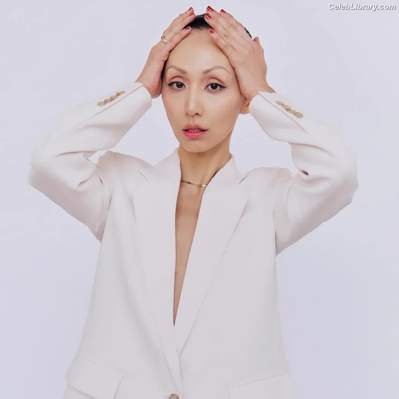Linda Park photo 9 of 192