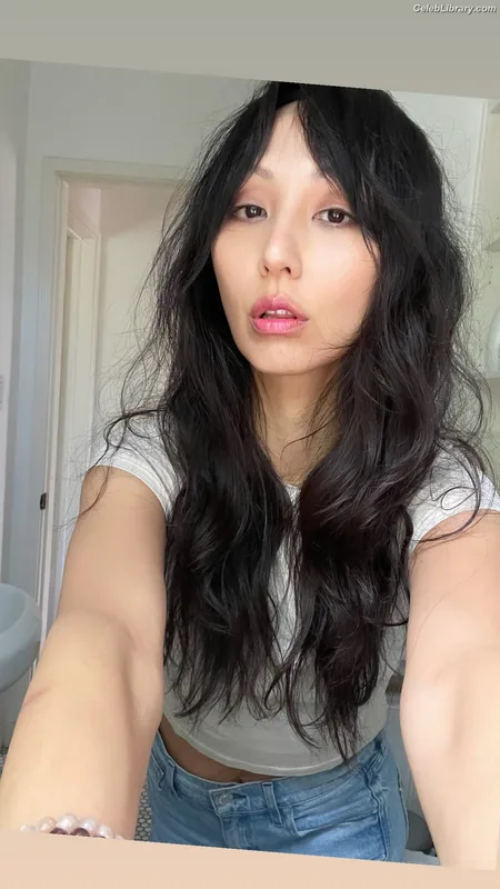 Linda Park photo 11 of 192