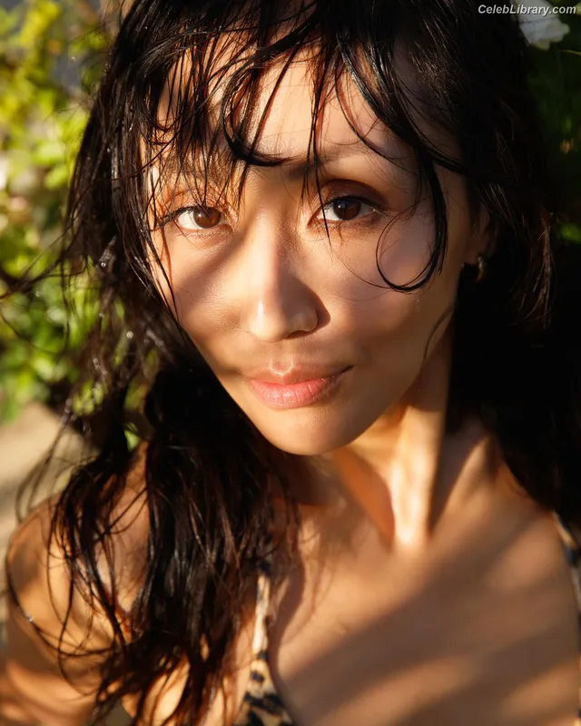 Linda Park photo 3 of 192