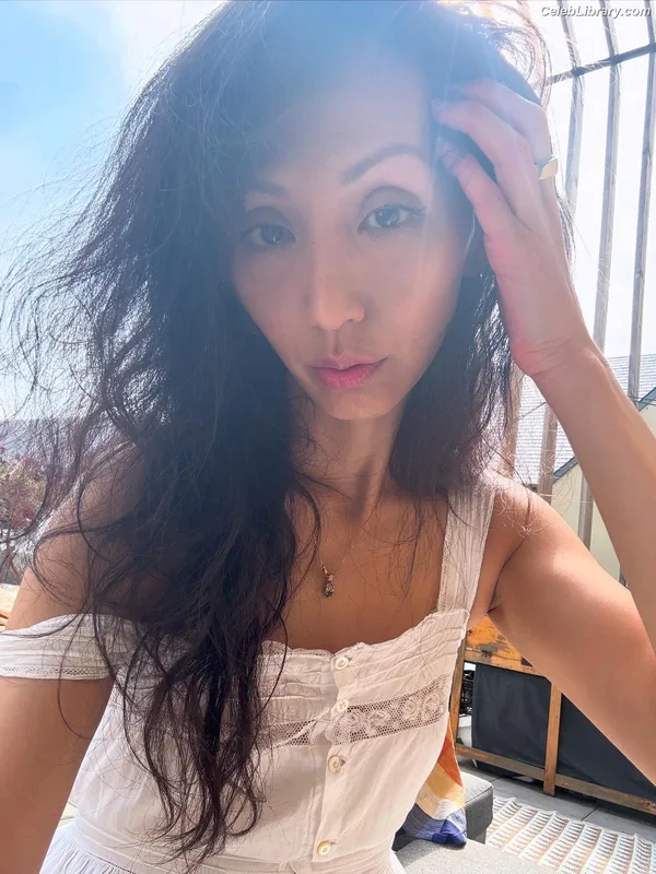 Linda Park photo 16 of 192