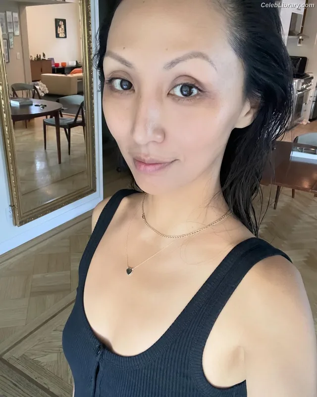 Linda Park photo 18 of 192