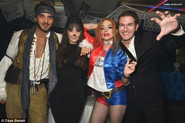 Lindsay Lohan photo 10 of 776