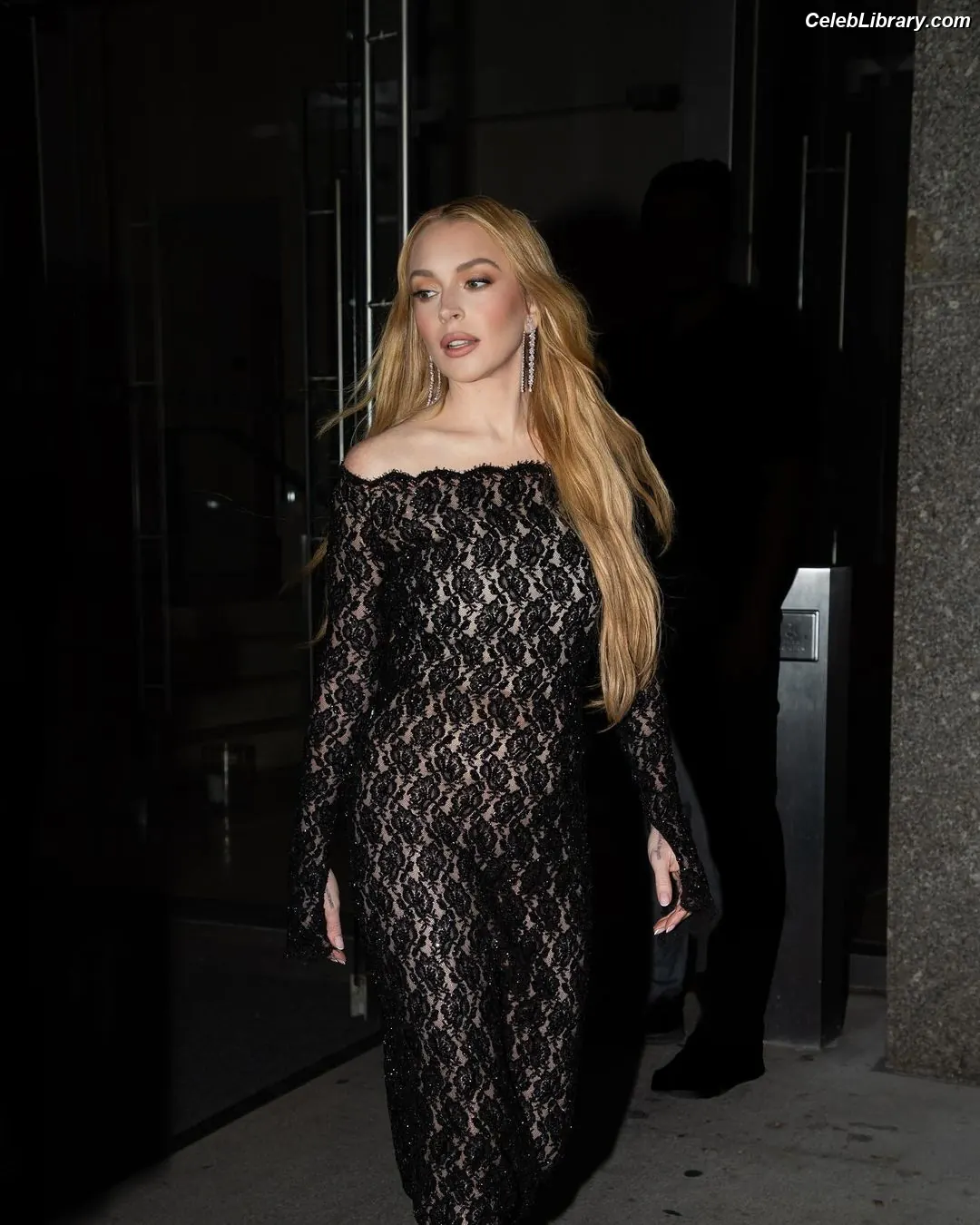 Lindsay Lohan photo 15 of 776
