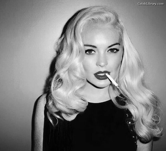 Lindsay Lohan photo 21 of 752