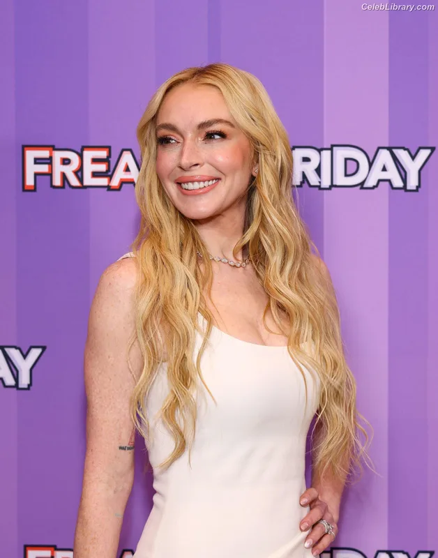 Lindsay Lohan photo 20 of 752