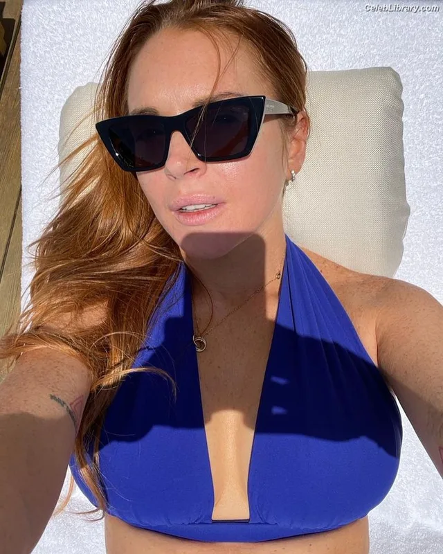 Lindsay Lohan photo 6 of 752
