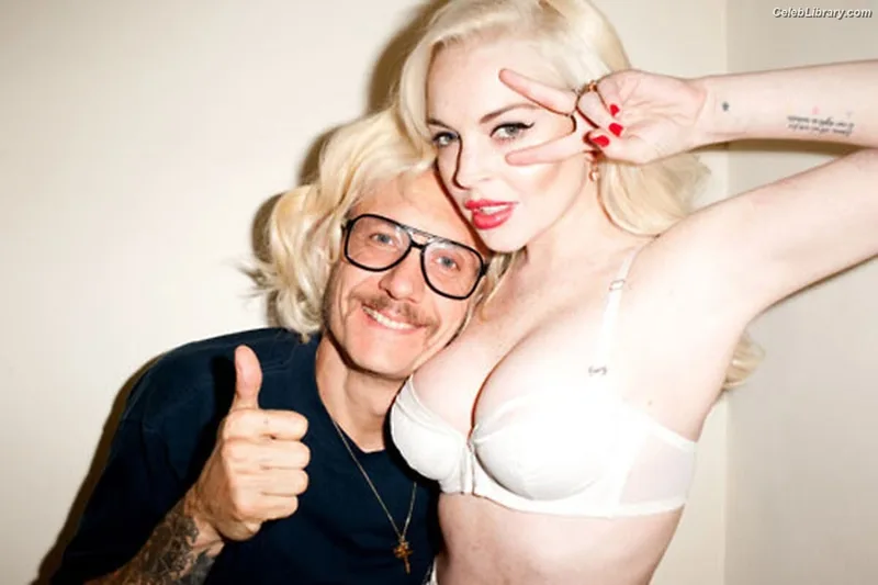Lindsay Lohan photo 16 of 752