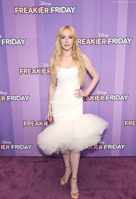 Lindsay Lohan photo 13 of 752