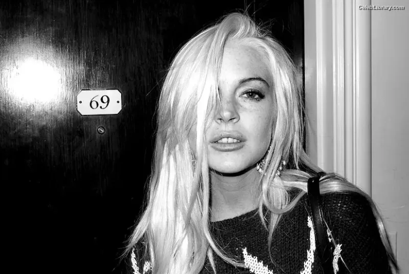 Lindsay Lohan photo 12 of 752