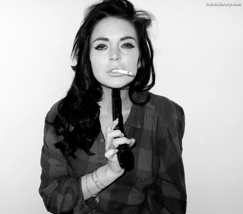Lindsay Lohan photo 15 of 752