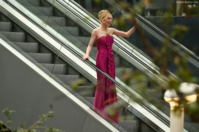 Lindsay Lohan photo 15 of 752