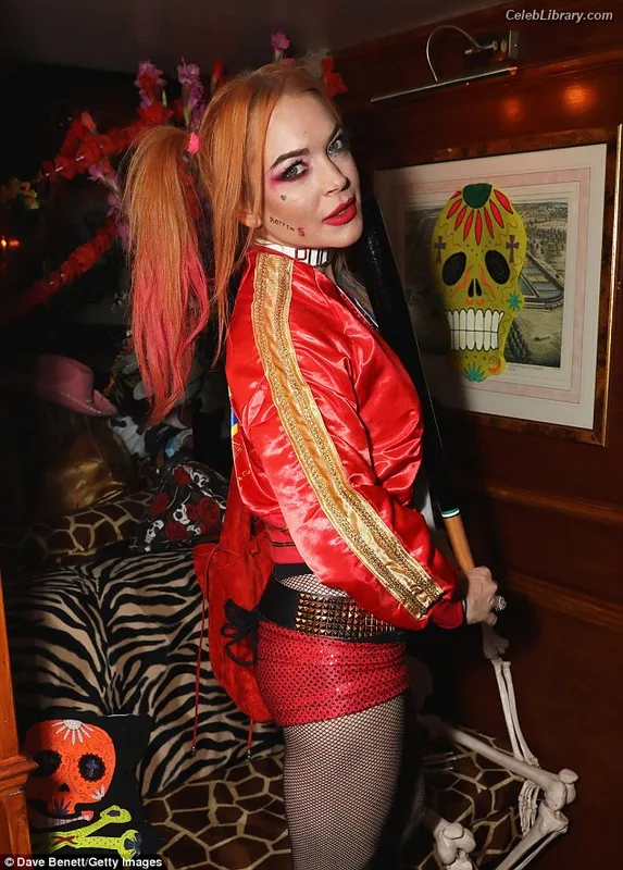Lindsay Lohan photo 3 of 752