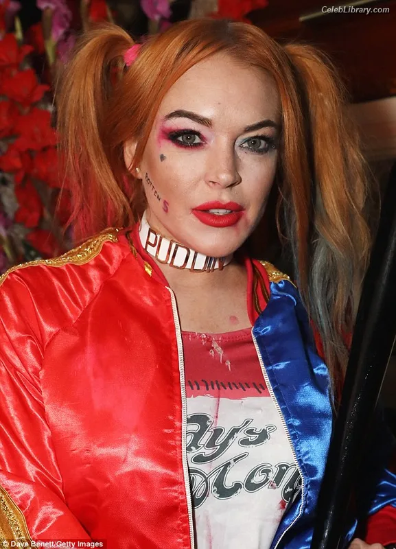 Lindsay Lohan photo 5 of 752