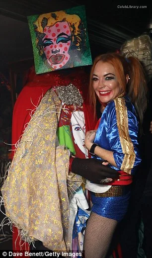 Lindsay Lohan photo 6 of 752