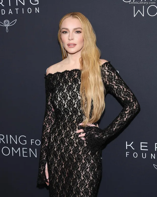 Lindsay Lohan photo 20 of 752