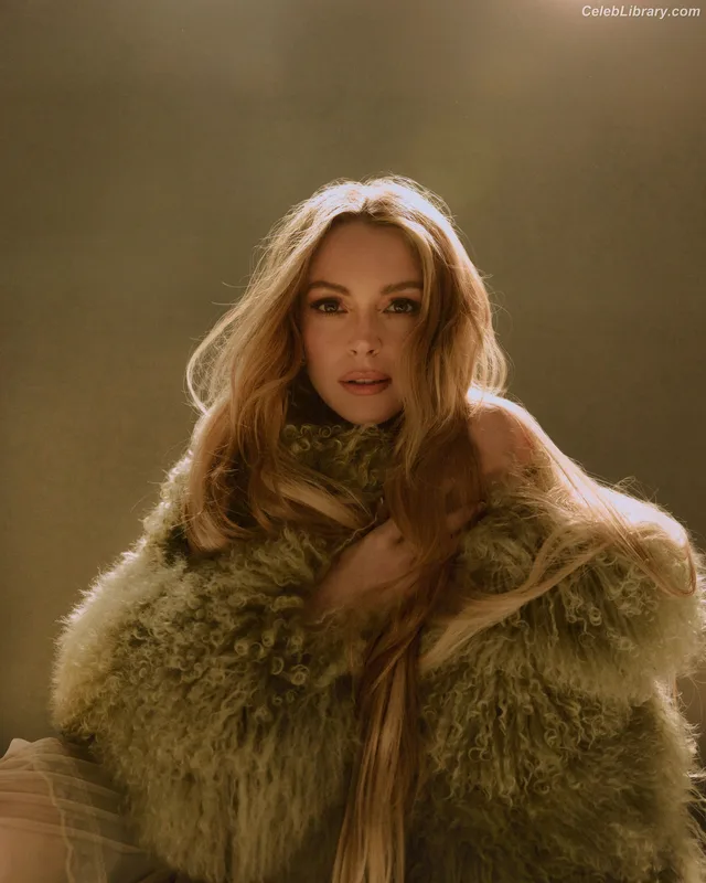 Lindsay Lohan photo 24 of 752