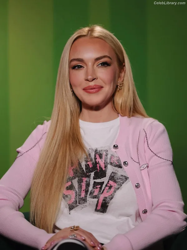 Lindsay Lohan photo 13 of 752