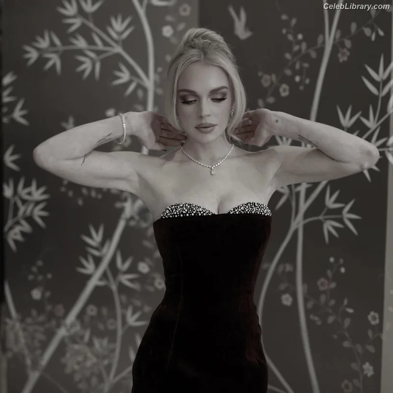 Lindsay Lohan photo 19 of 752