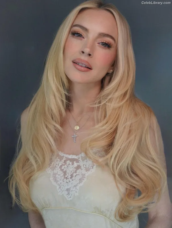 Lindsay Lohan photo 20 of 752