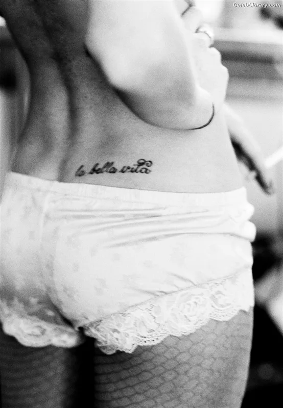 Lindsay Lohan photo 4 of 752