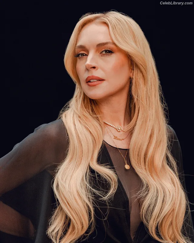 Lindsay Lohan photo 14 of 752