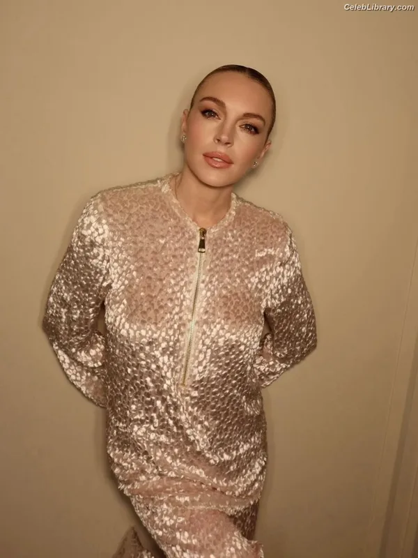 Lindsay Lohan photo 24 of 752
