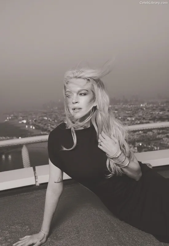 Lindsay Lohan photo 22 of 752