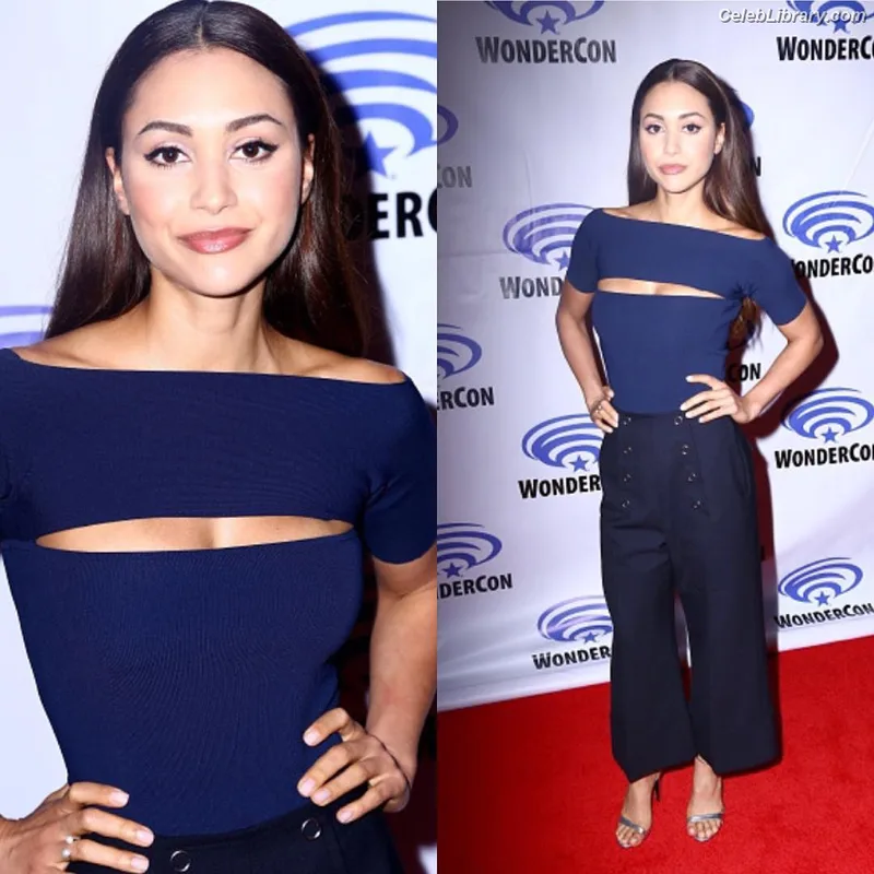 Lindsey Morgan photo 7 of 184