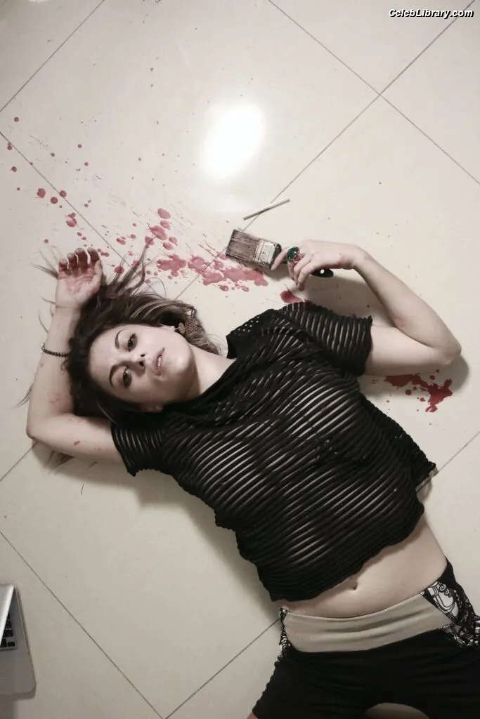 Lindsey Shaw photo 8 of 78
