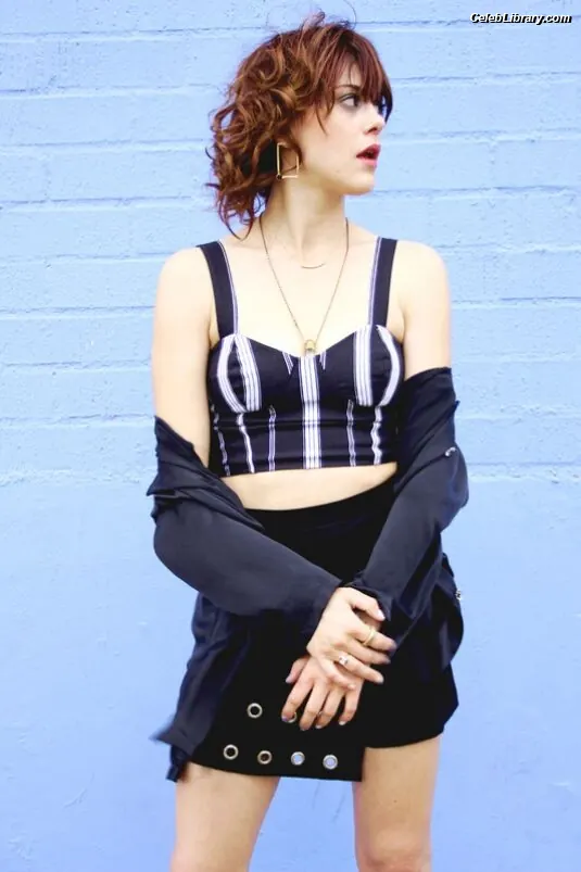 Lindsey Shaw photo 9 of 78
