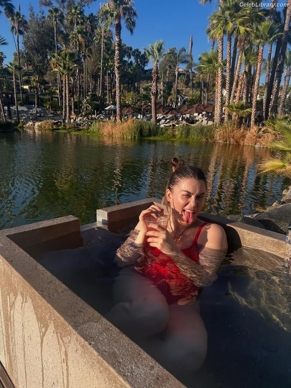 Lindsey Shaw photo 16 of 79