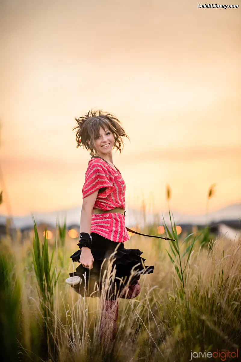 Lindsey Stirling photo 7 of 510