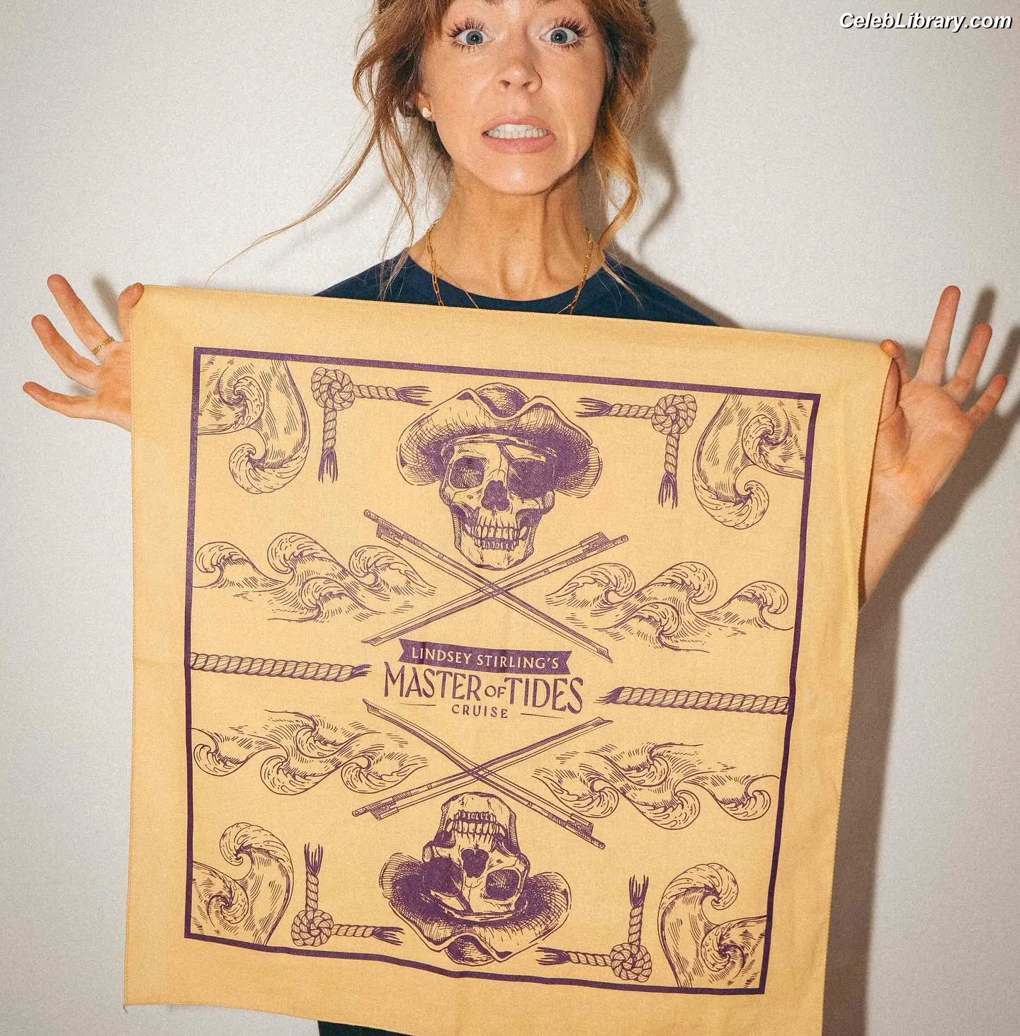 Lindsey Stirling photo 21 of 510