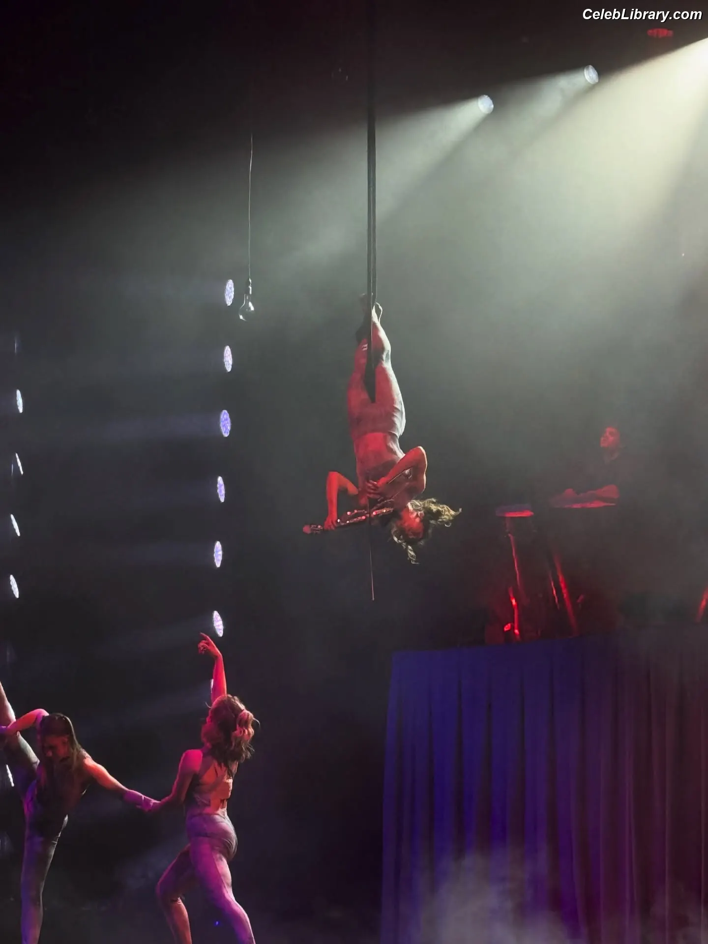 Lindsey Stirling photo 18 of 510