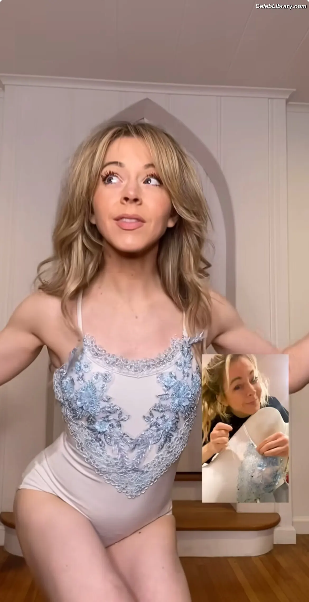 Lindsey Stirling photo 15 of 510
