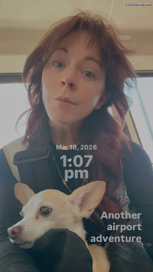 Lindsey Stirling photo 2 of 510