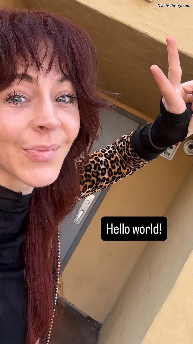 Lindsey Stirling photo 8 of 510